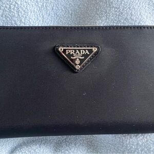 Prada ladies wallet/coin purse